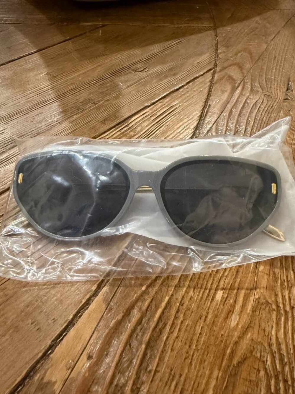 Women’s Gray Oversized Plastic Sunglasses Dark Lenses